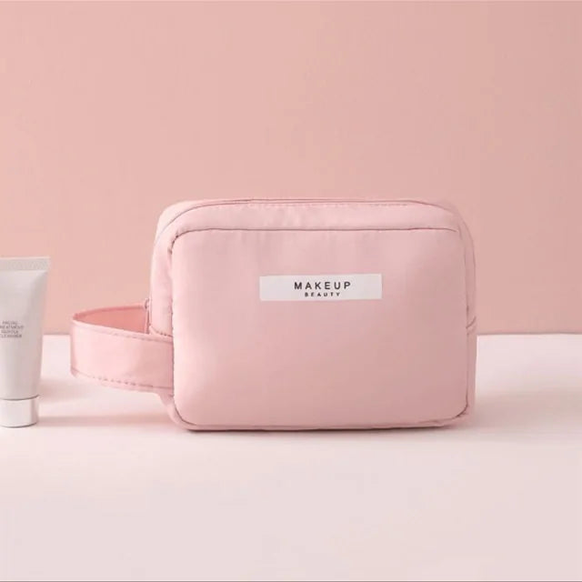 Stylish Makeup Bag Organizer: Keep Your Cosmetics Neat and Accessible